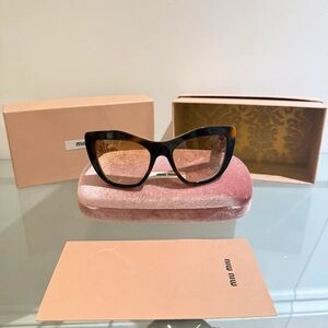 Miu Miu Black and Brown Cat-Eye Sunglasses